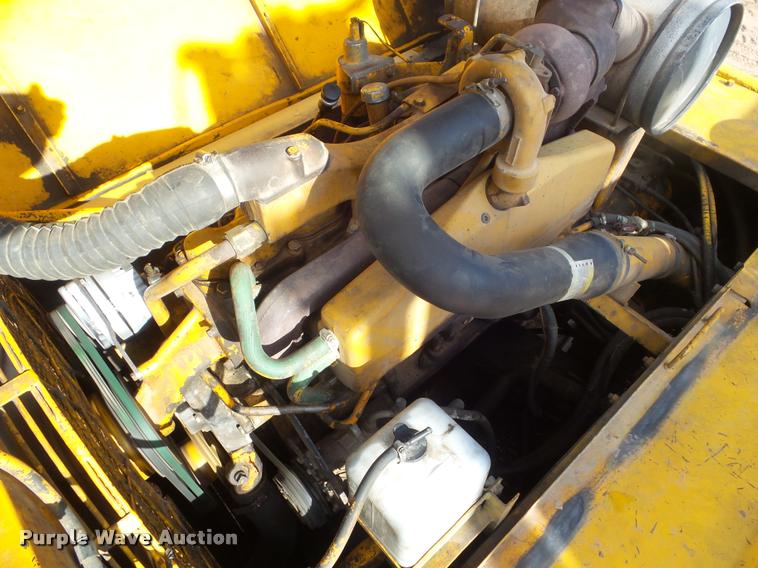 image for item DA7613 1991 John Deere 892D LC excavator