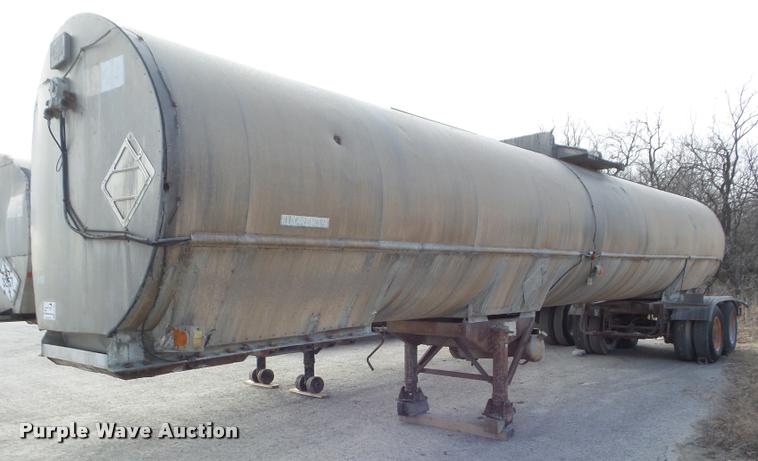 image for item DA7668 1973 Mccoy Taylor asphalt trailer