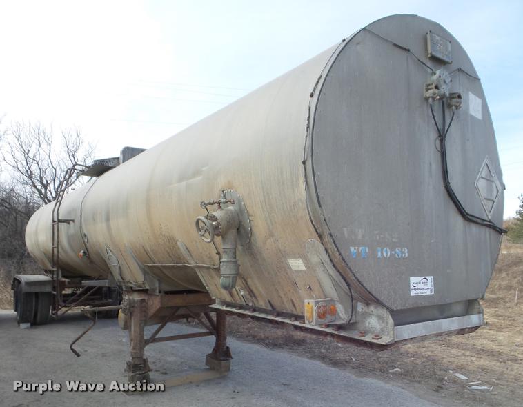 image for item DA7668 1973 Mccoy Taylor asphalt trailer