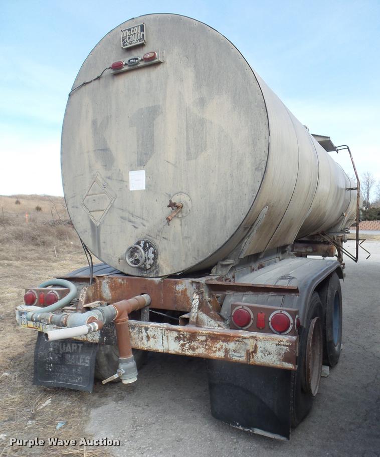 image for item DA7668 1973 Mccoy Taylor asphalt trailer