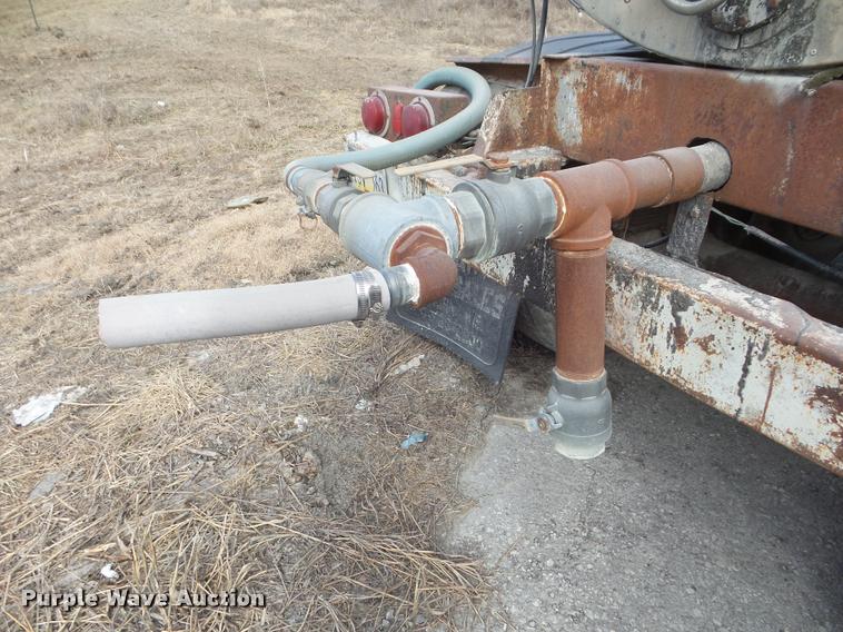 image for item DA7668 1973 Mccoy Taylor asphalt trailer