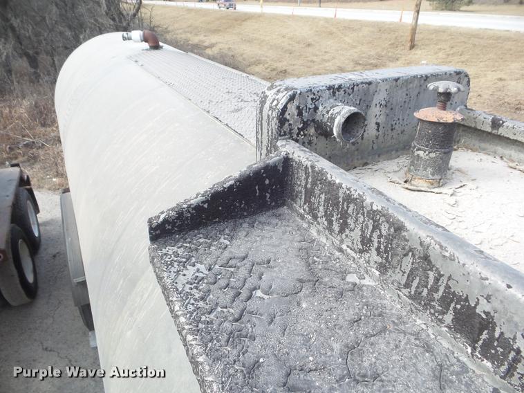 image for item DA7668 1973 Mccoy Taylor asphalt trailer