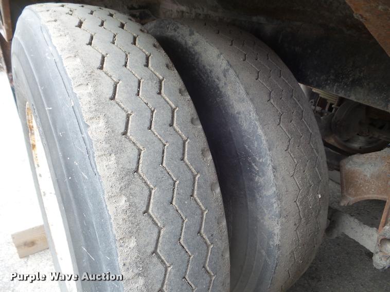 image for item DA7669 1971 Gorbett Bros. asphalt trailer