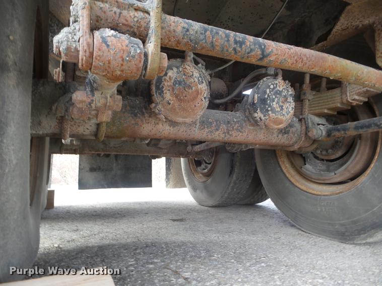 image for item DA7669 1971 Gorbett Bros. asphalt trailer