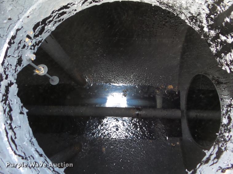 image for item DA7669 1971 Gorbett Bros. asphalt trailer