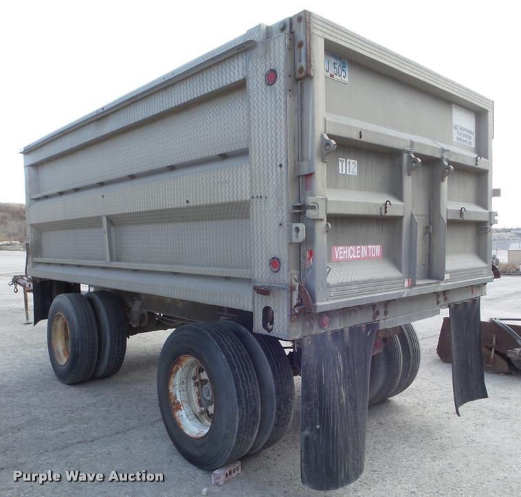 image for item DA7671 1989 C&P end dump trailer