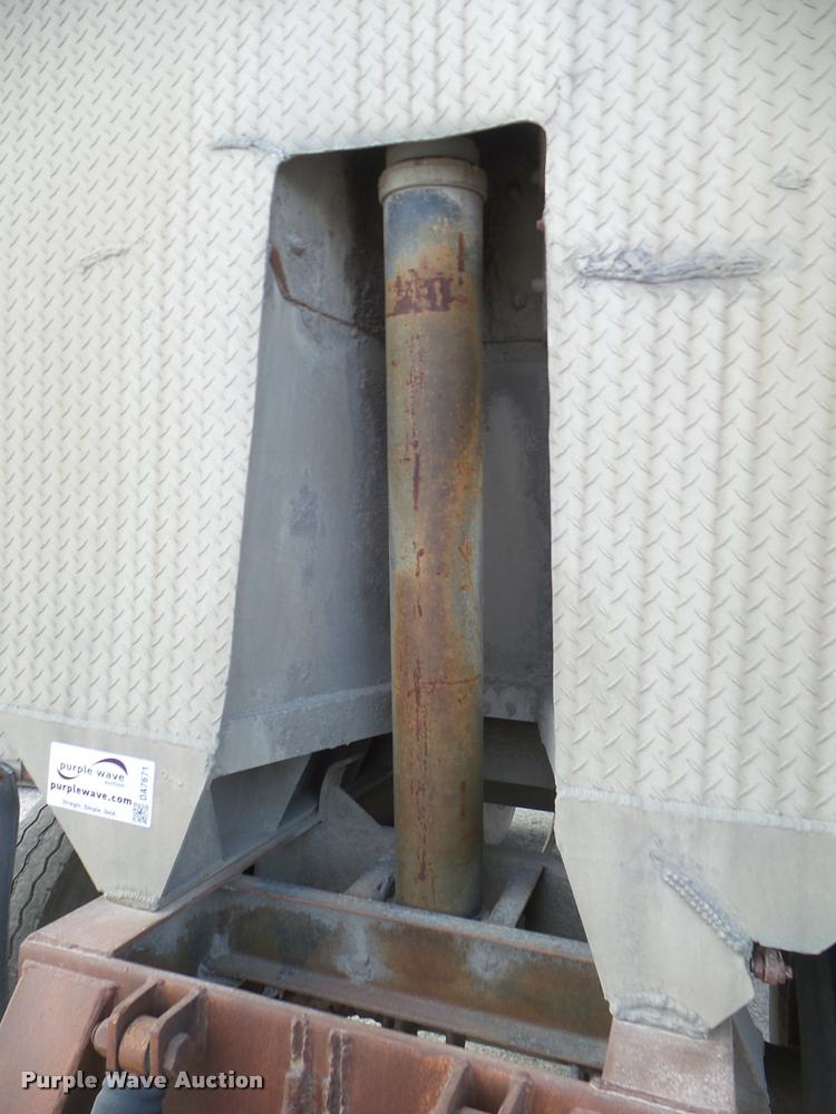 image for item DA7671 1989 C&P end dump trailer