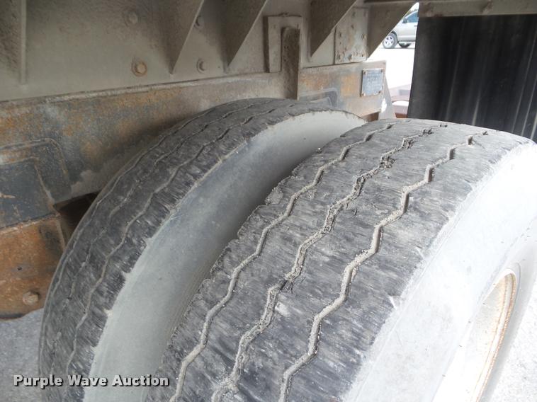 image for item DA7671 1989 C&P end dump trailer