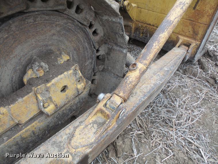image for item DB0748 1965 Caterpillar D7E dozer