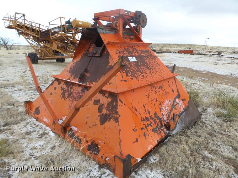 image for item DB1857 10' x 10' steel hopper