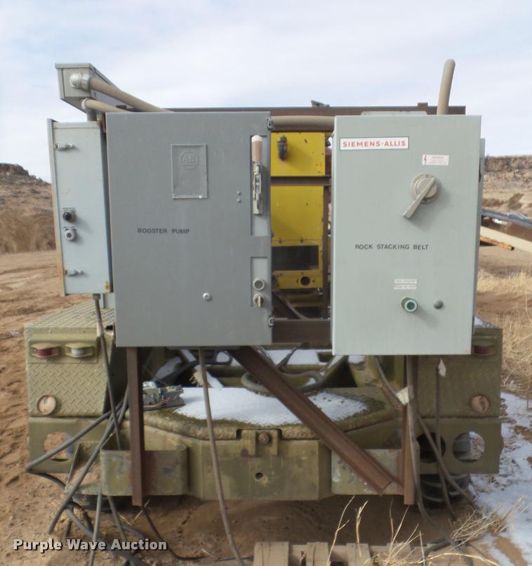 image for item DB1860 Drop deck generator trailer