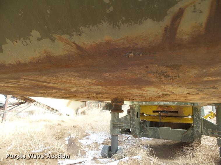 image for item DB1860 Drop deck generator trailer