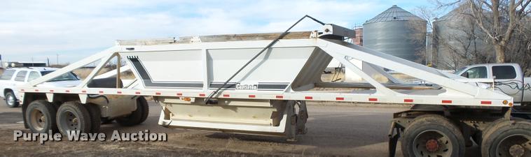 image for item DB1874 2007 Castleton bottom dump trailer