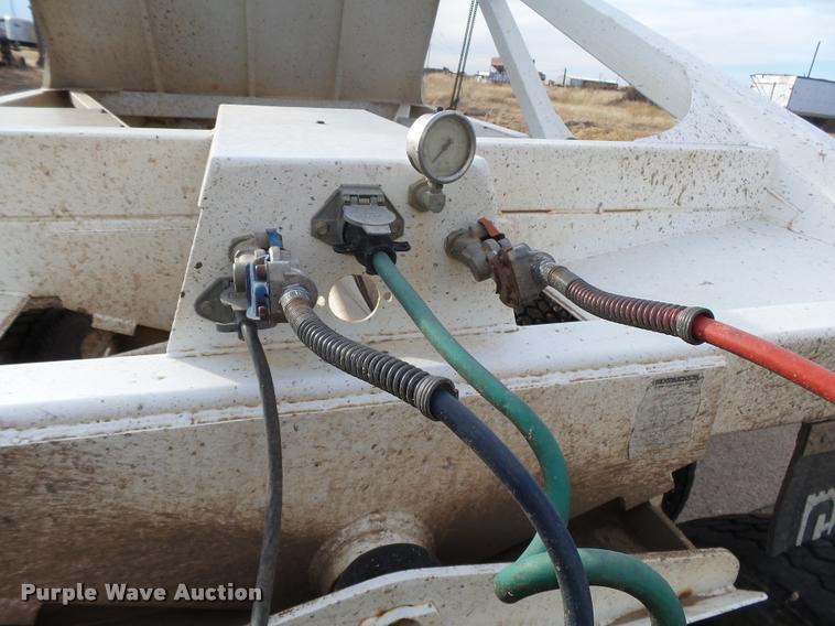 image for item DB1874 2007 Castleton bottom dump trailer