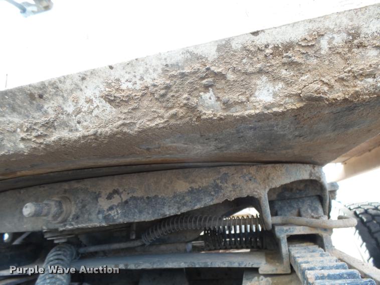 image for item DB1874 2007 Castleton bottom dump trailer