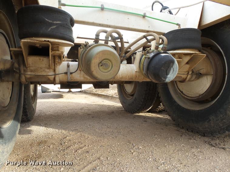 image for item DB1874 2007 Castleton bottom dump trailer