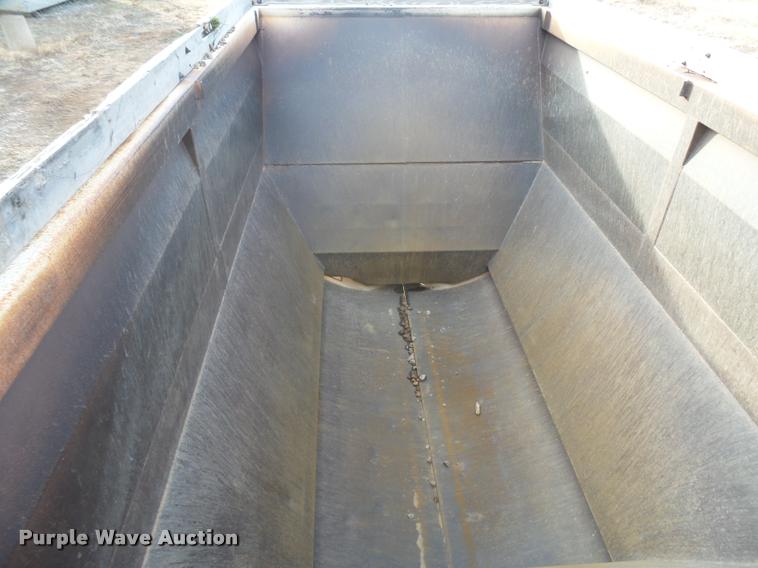 image for item DB1874 2007 Castleton bottom dump trailer