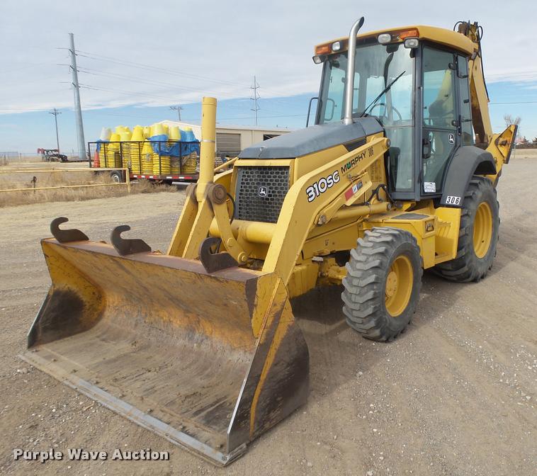 image for item DB1907 2005 John Deere 310SG backhoe