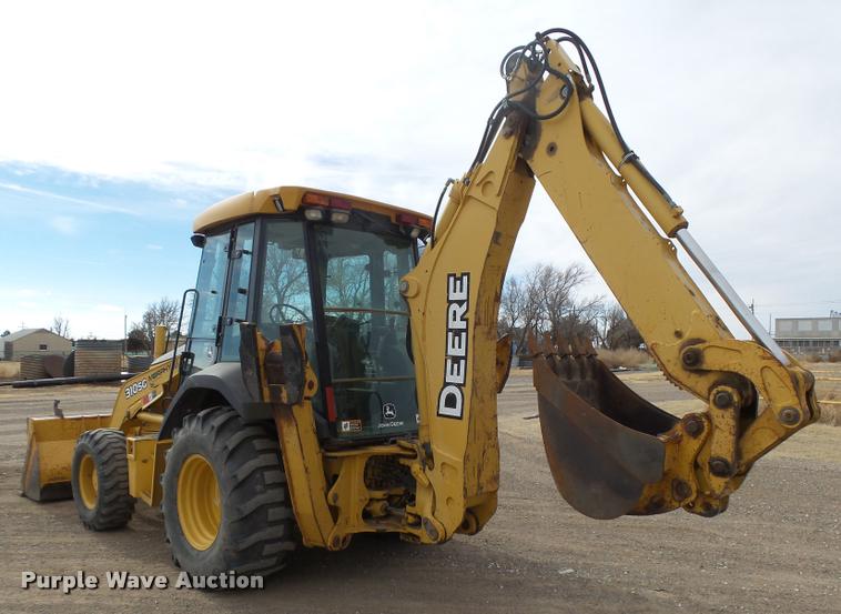 image for item DB1907 2005 John Deere 310SG backhoe
