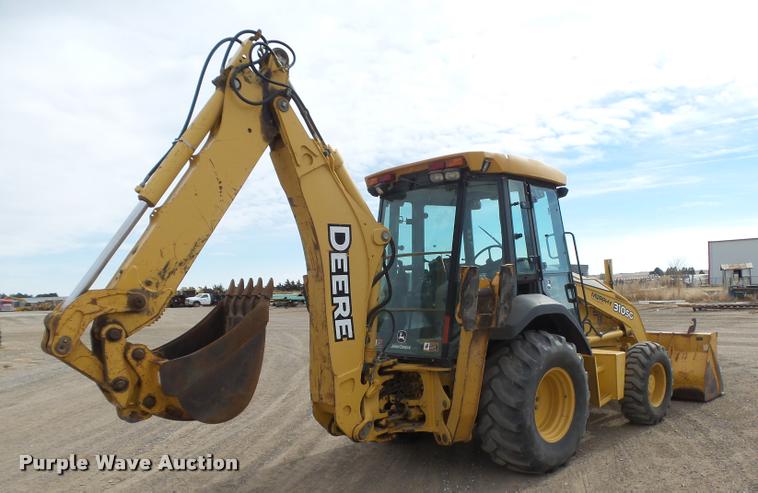 image for item DB1907 2005 John Deere 310SG backhoe