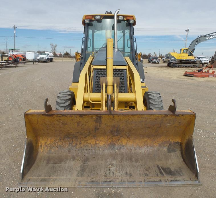 image for item DB1907 2005 John Deere 310SG backhoe