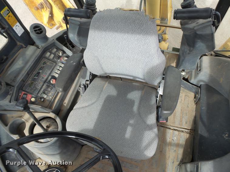 image for item DB1907 2005 John Deere 310SG backhoe
