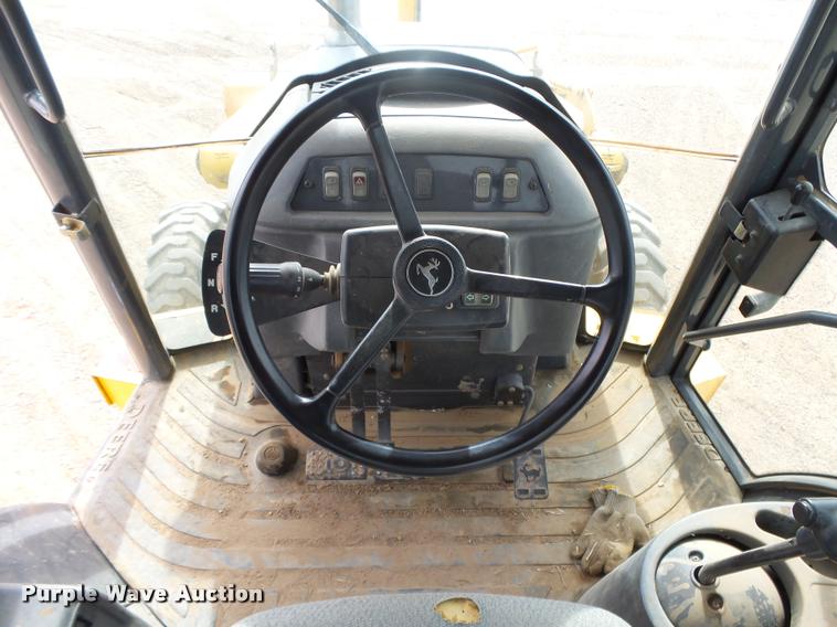 image for item DB1907 2005 John Deere 310SG backhoe