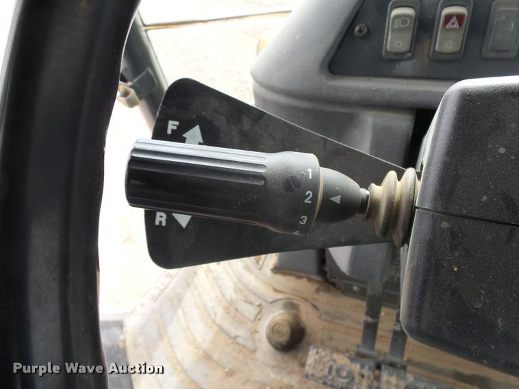 image for item DB1907 2005 John Deere 310SG backhoe