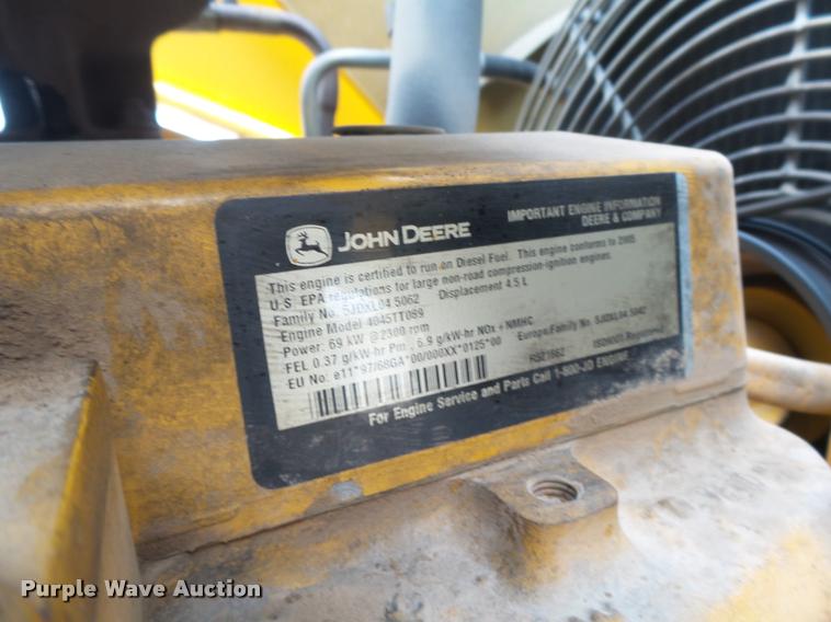 image for item DB1907 2005 John Deere 310SG backhoe