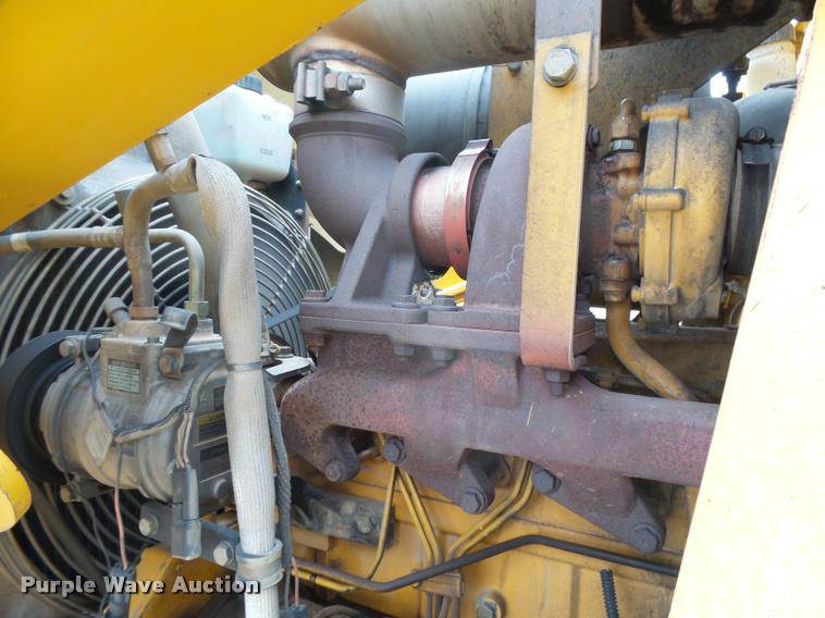 image for item DB1907 2005 John Deere 310SG backhoe