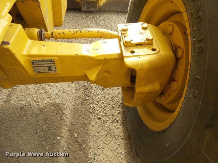 image for item DB1907 2005 John Deere 310SG backhoe