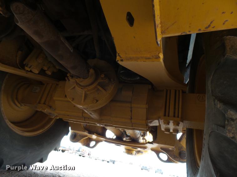 image for item DB1907 2005 John Deere 310SG backhoe