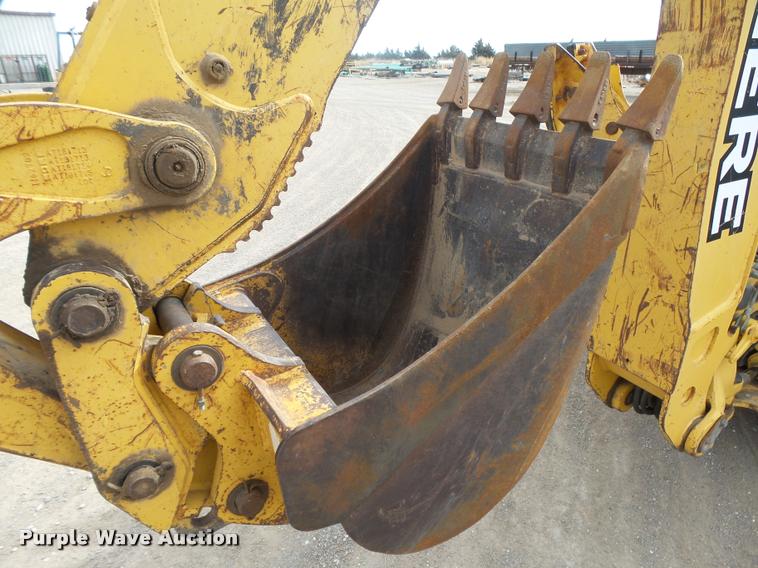 image for item DB1907 2005 John Deere 310SG backhoe