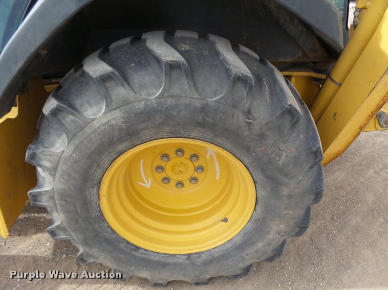 image for item DB1907 2005 John Deere 310SG backhoe