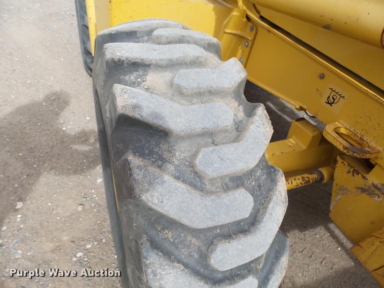 image for item DB1907 2005 John Deere 310SG backhoe