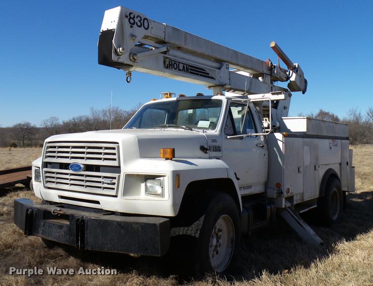 image for item DB2318 1994 Ford F700 bucket truck