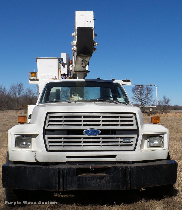 image for item DB2318 1994 Ford F700 bucket truck