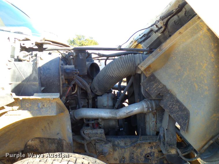 image for item DB2318 1994 Ford F700 bucket truck