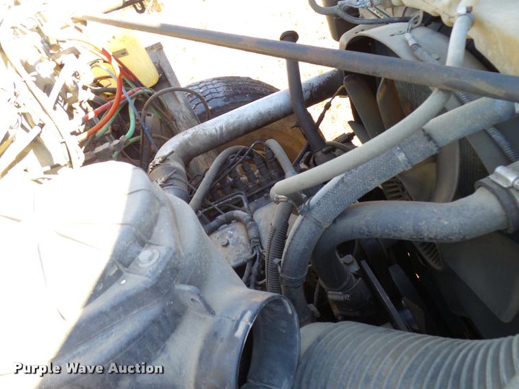 image for item DB2318 1994 Ford F700 bucket truck