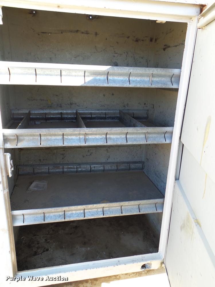 image for item DB2318 1994 Ford F700 bucket truck