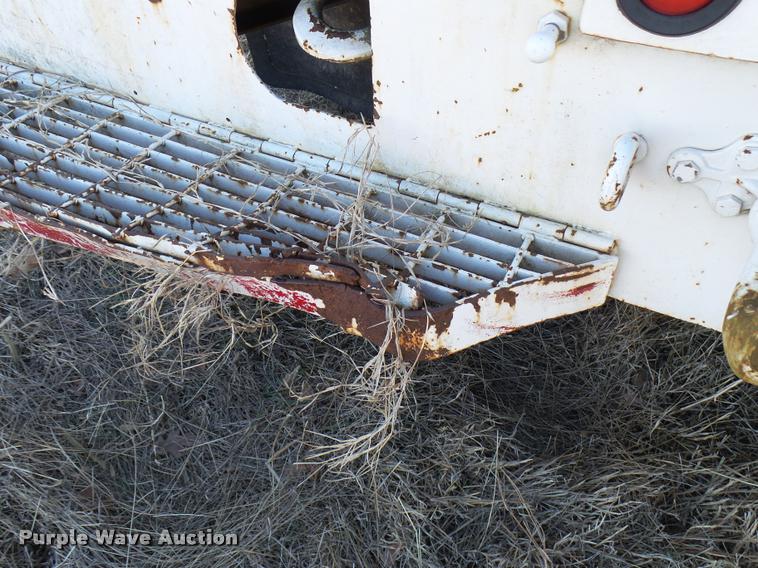 image for item DB2318 1994 Ford F700 bucket truck