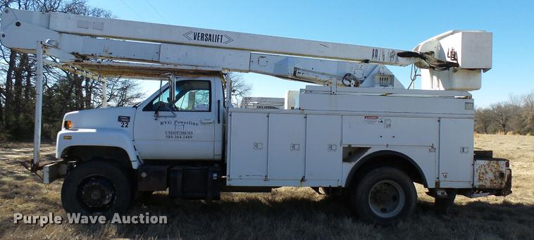 image for item DB2320 1997 GMC C7500 bucket truck