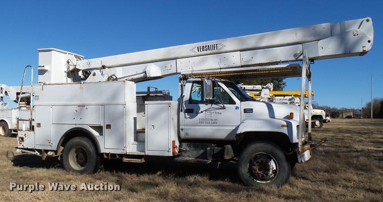 image for item DB2320 1997 GMC C7500 bucket truck