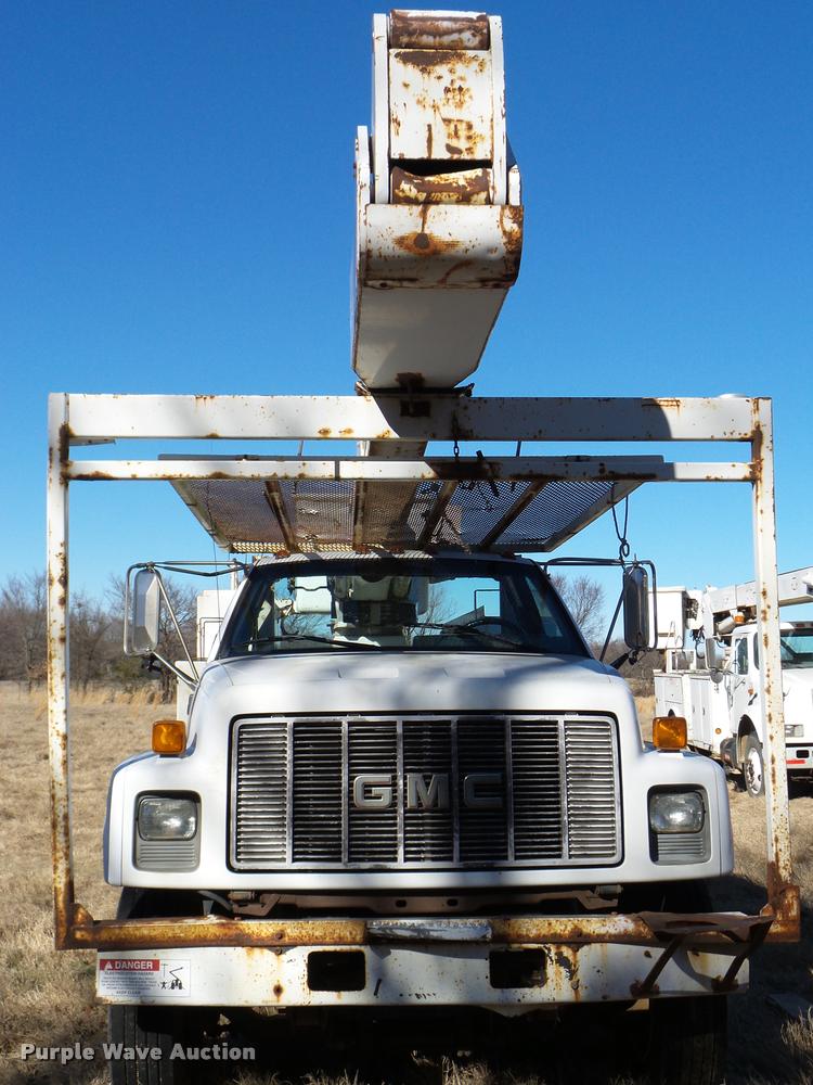 image for item DB2320 1997 GMC C7500 bucket truck