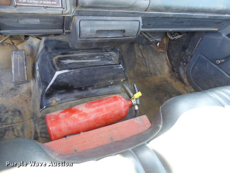 image for item DB2320 1997 GMC C7500 bucket truck