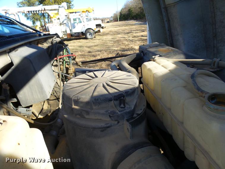 image for item DB2320 1997 GMC C7500 bucket truck