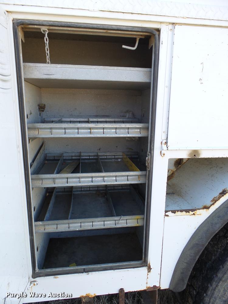 image for item DB2320 1997 GMC C7500 bucket truck