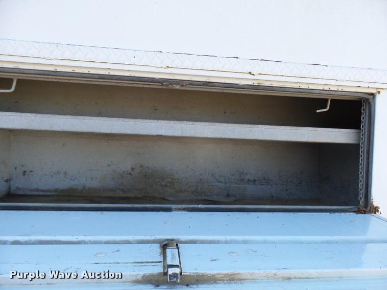 image for item DB2320 1997 GMC C7500 bucket truck