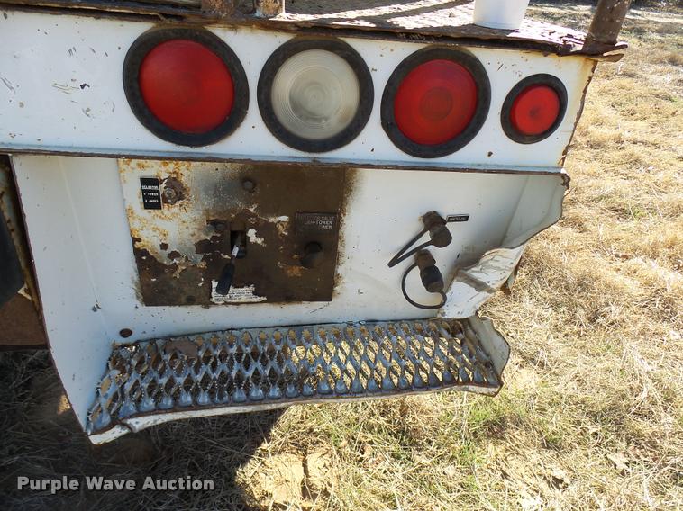 image for item DB2320 1997 GMC C7500 bucket truck