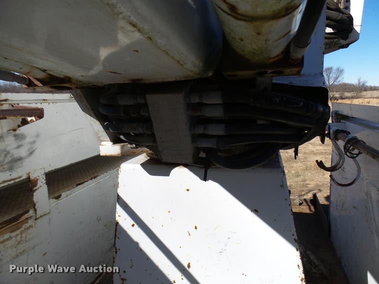 image for item DB2320 1997 GMC C7500 bucket truck